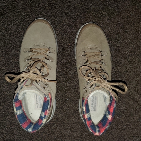 Skechers air cooled goga mat memory foam leather boots. New without tags. - Picture 2 of 6